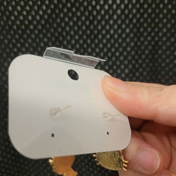 2/$20 Brand New Hello Kitty S925 Silver Earrings - Picture 4 of 4